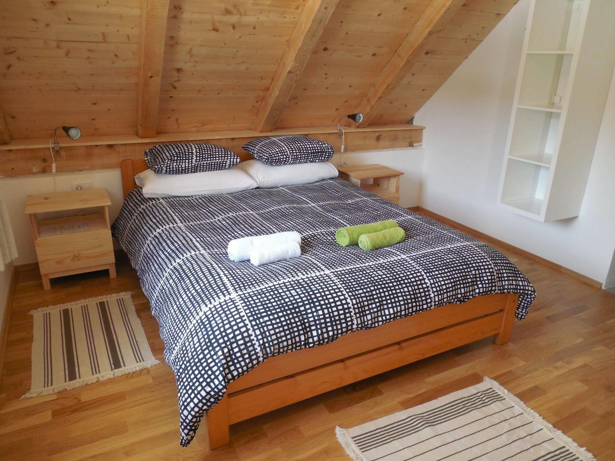 Guesthouse Bor Plitvice Lakes Plitvicka Jezera Bagian luar foto